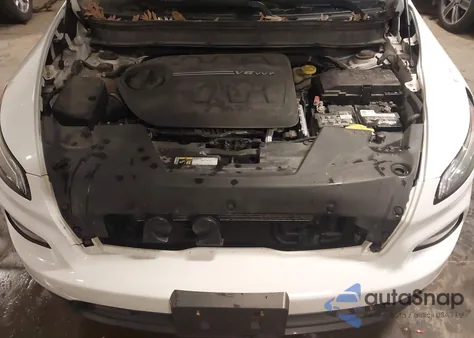 2015 Jeep Cherokee Latitude из США, поврежденный, VIN 1C4PJMCS5FW600003